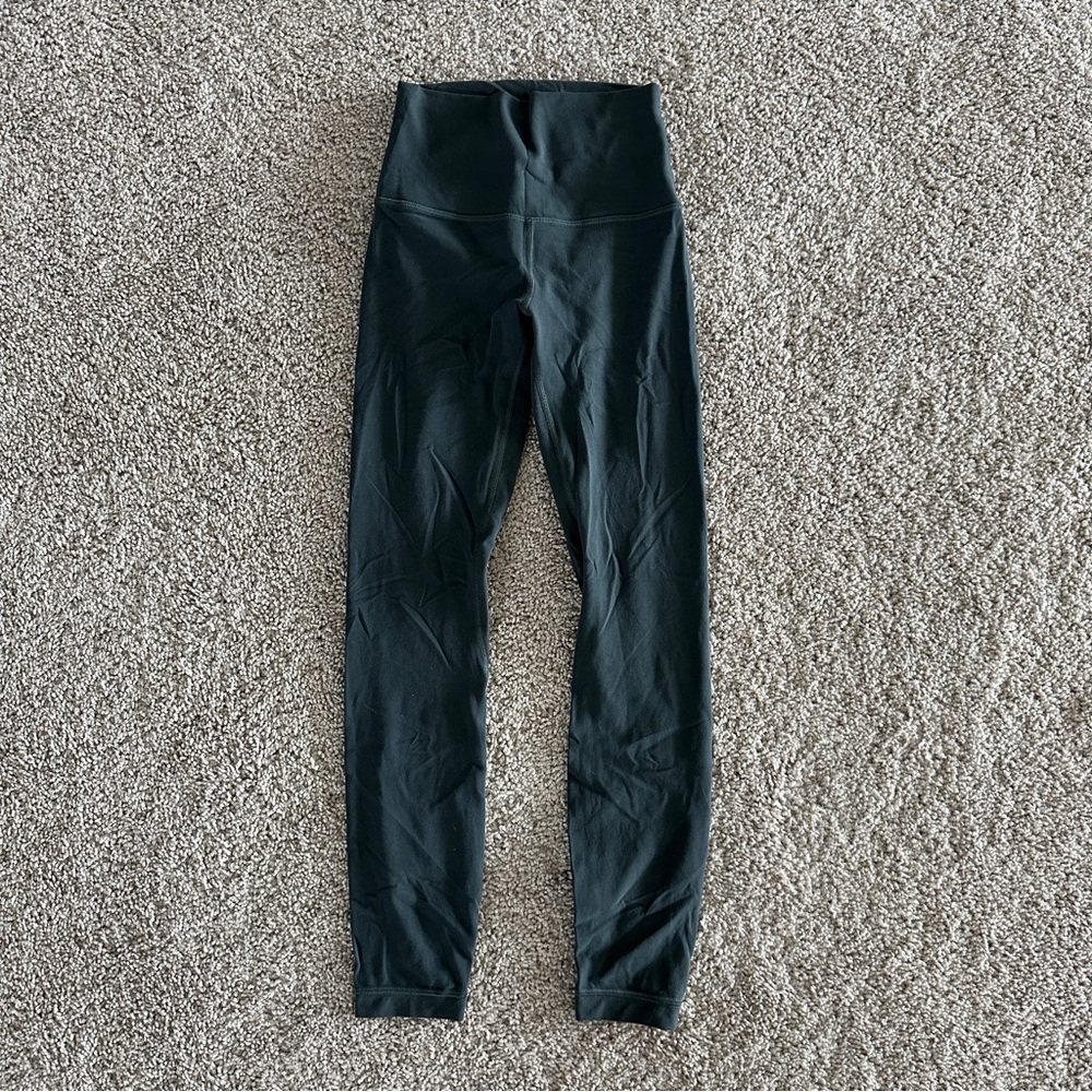 LULULEMON— Align Leggings